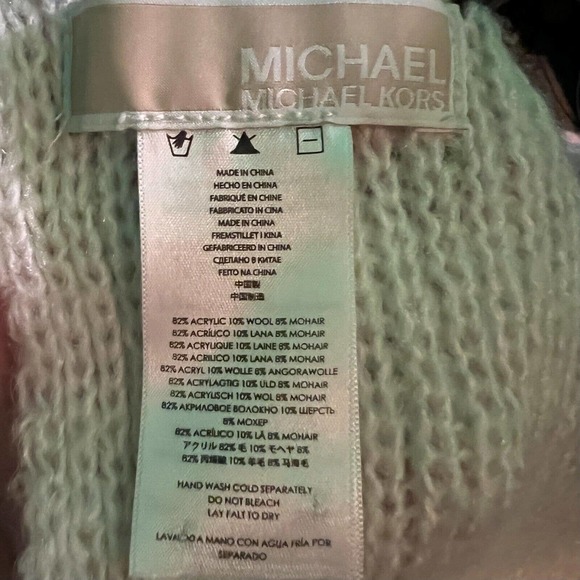 Michael Michael Kors Black & White Color Block Knit Cowl, Infinity Scarf - Picture 8 of 10